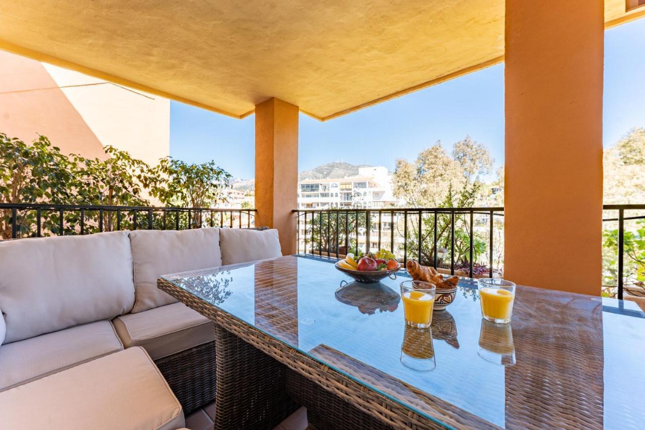 Seaside Bliss 2br With Tranquil Terrace Pool And Parking Apartment