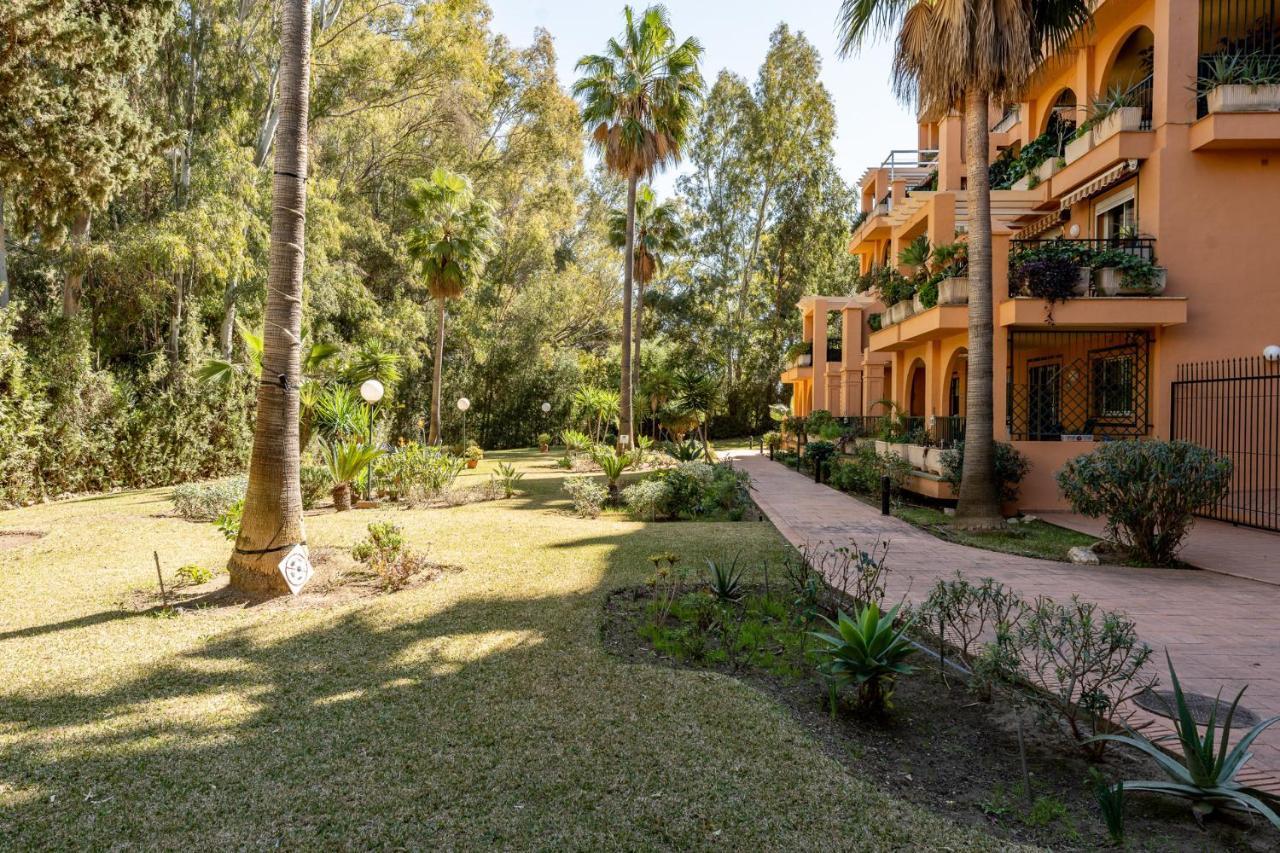 Seaside Bliss 2br With Tranquil Terrace Pool And Parking Apartment *