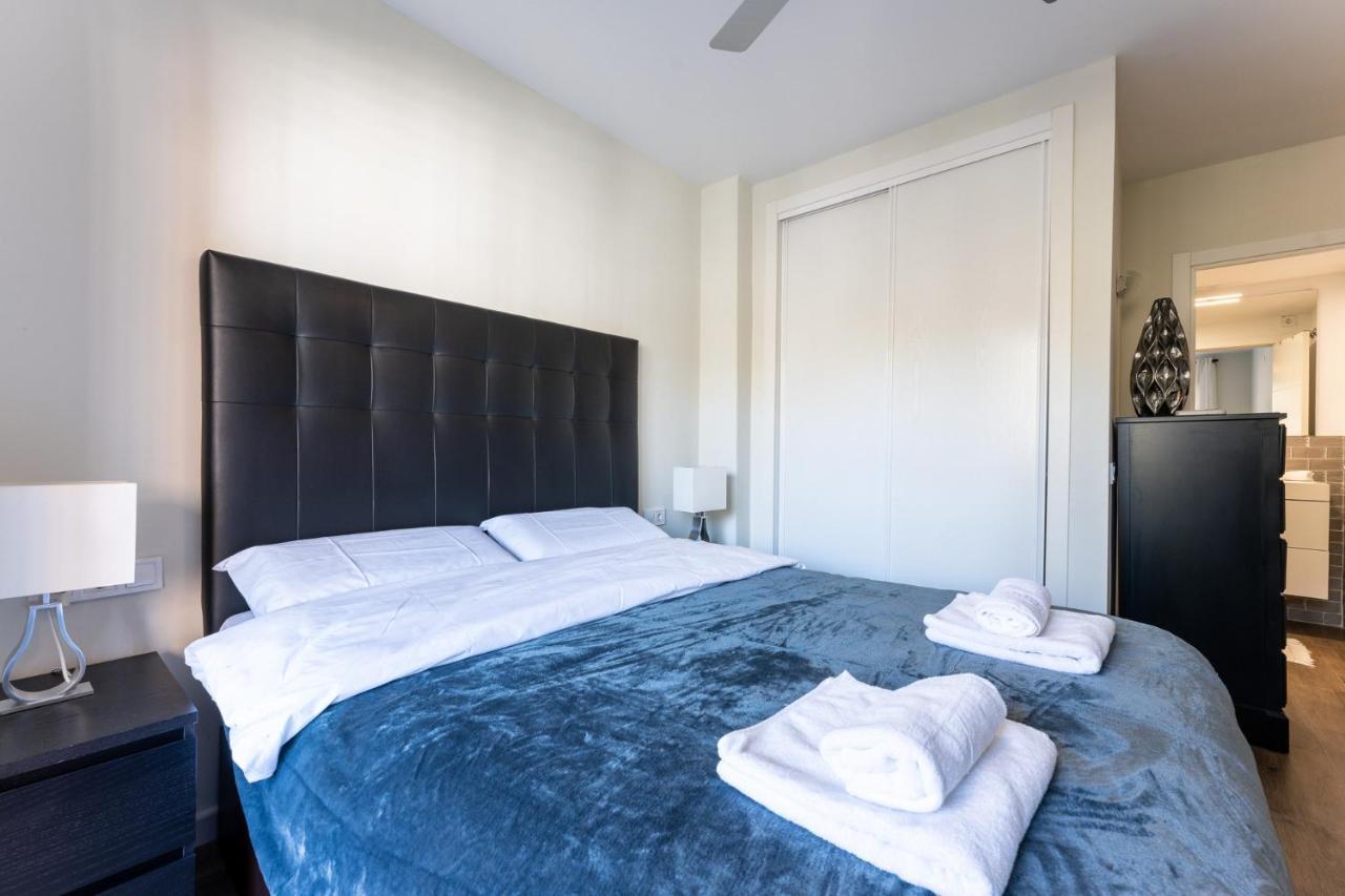 Seaside Bliss 2br With Tranquil Terrace Pool And Parking Apartment Fuengirola