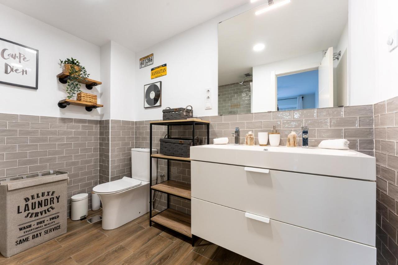 Seaside Bliss 2br With Tranquil Terrace Pool And Parking Apartment