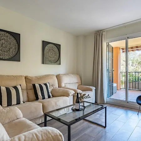 Seaside Bliss 2Br Apartment With Tranquil Terrace Pool And Parking Fuengirola Exterior photo